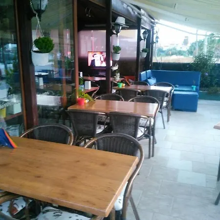 Marina Pansiyon&cafe Cesme
