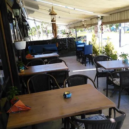 Marina Pansiyon&cafe Cesme